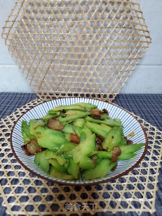 腊肉炒苦瓜的做法步骤：7
