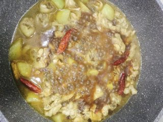 香菇土豆黄焖鸡的做法步骤：6
