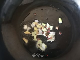青红椒炒口蘑的做法步骤：5