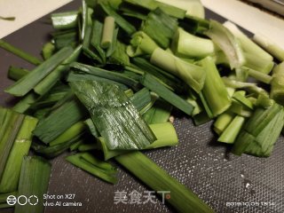 肉片炒红豆角的做法步骤：2