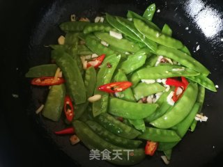 蒜蓉荷兰豆的做法步骤：7