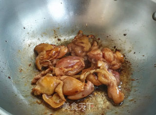 鸡腿烧香菇的做法步骤：3