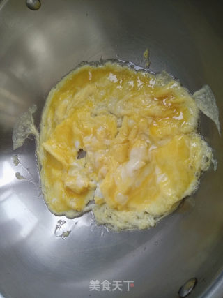 鸡蛋炒辣椒的做法步骤：1