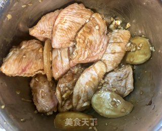 空气炸蒜香鸡翅的做法步骤：2