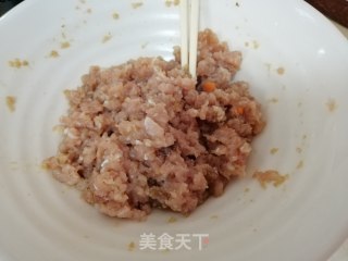 韭黄馄饨（紫菜蛋花汤底）的做法步骤：2