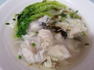 韭黄馄饨（紫菜蛋花汤底）的做法步骤：9