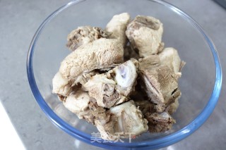 香菇腔骨一锅焖的做法步骤：6