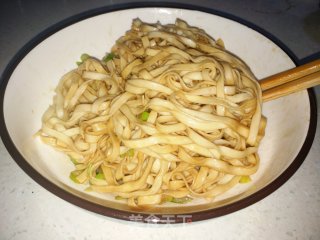 快手葱油面的做法步骤：9