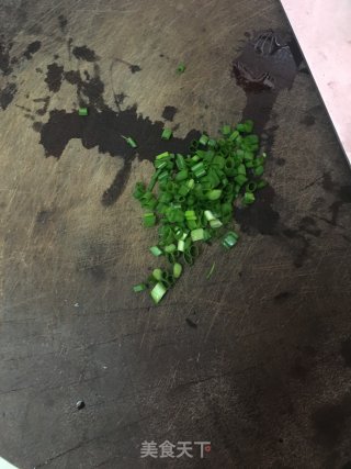 酸辣云吞的做法步骤：2
