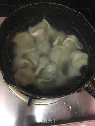 酸辣云吞的做法步骤：5