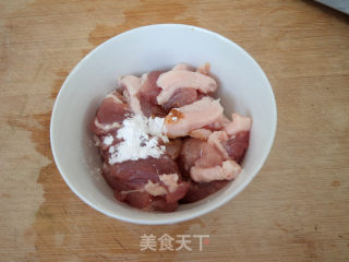 口蘑炒肉的做法步骤：5