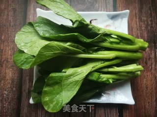 菜芯焖粉皮的做法步骤：1