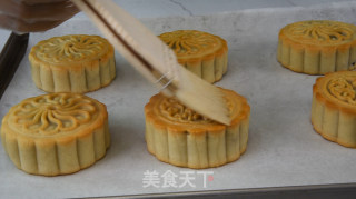 记忆中的味道，经典广式莲蓉月饼的做法步骤：10