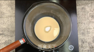 网红流心月饼，在家自制更美味的做法步骤：4