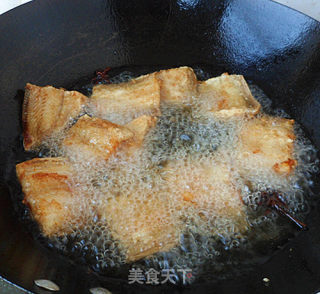 糖醋目鱼条的做法步骤：3