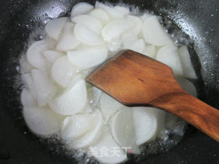 扇贝肉炒萝卜的做法步骤：4