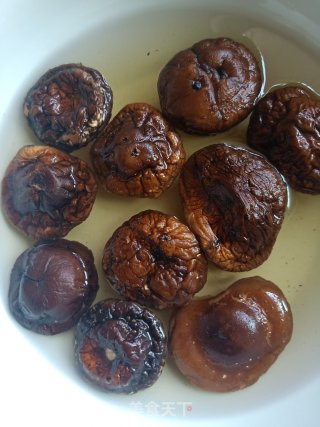 香肠土豆焖饭的做法步骤：2