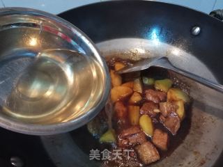 酸甜五花烧土豆的做法步骤：10