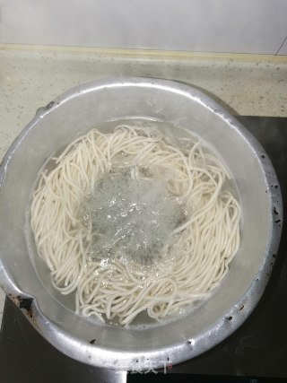 打卤面的做法步骤：11