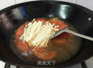 西红柿金针菇汤的做法步骤：6