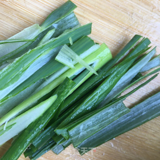 豆腐炒章鱼腿的做法步骤：2