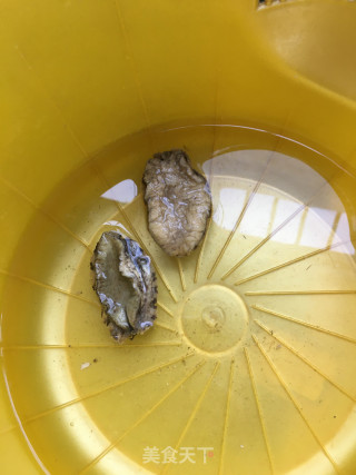 苦瓜炒鲍鱼的做法步骤：4