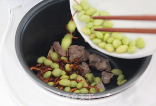清甜好喝的毛豆排骨汤的做法步骤：3