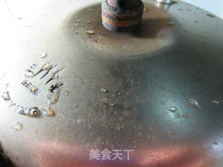 咖喱排骨胡萝卜土豆的做法步骤：4