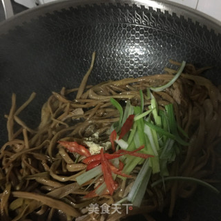 炒黄花菜的做法步骤：15