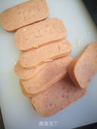 香煎午餐肉的做法步骤：2