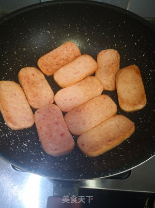 香煎午餐肉的做法步骤：4