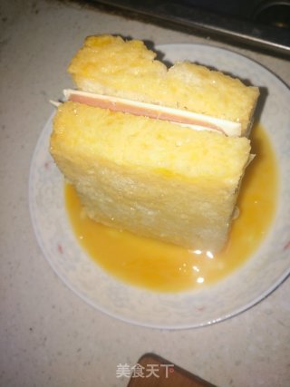 快手早餐：芝士火腿土司片的做法步骤：11