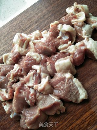 羊肉炖白萝卜的做法步骤：2