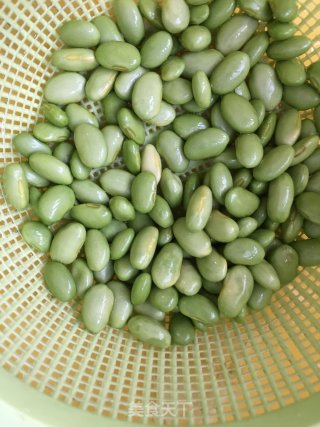 腌菜花炒毛豆的做法步骤：4