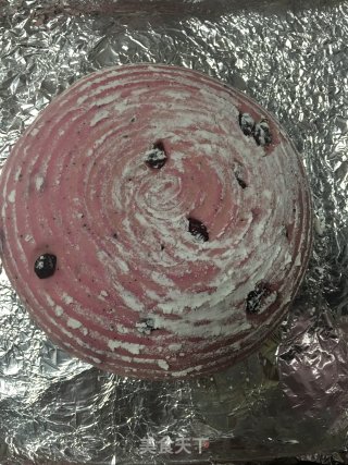 火龙果蔓越莓欧包的做法步骤：8