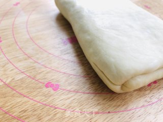 咸蛋黄肉松吐司的做法步骤：8