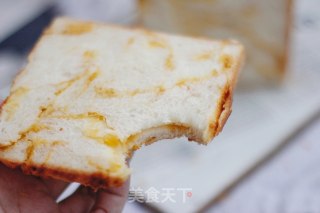 咸蛋黄肉松吐司的做法步骤：19
