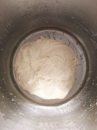 葱香肉松吐司的做法步骤：2