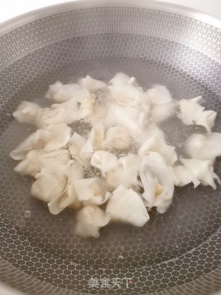 紫菜馄饨的做法步骤：16