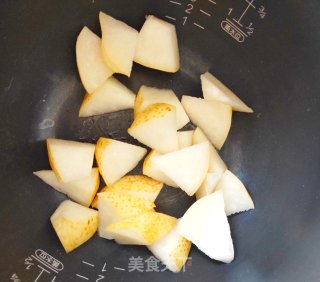 秋天和这个不仅止咳皮肤也会变得超有弹性的做法步骤：2