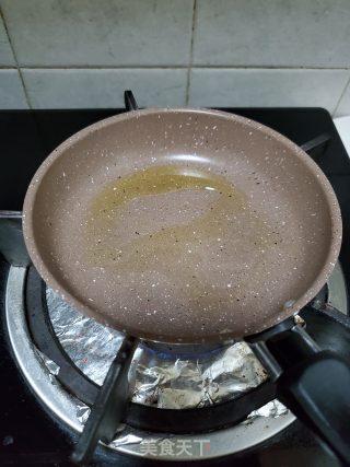 九层塔煎鸡蛋的做法步骤：3