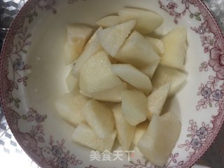 枸杞雪梨汤的做法步骤：1