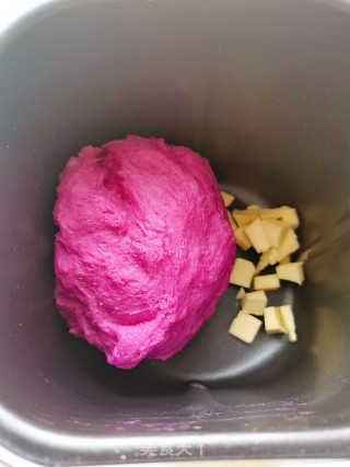 火龙果麻薯软欧包的做法步骤：6