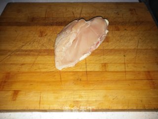 爆炒鸡胸肉的做法步骤：1