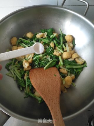 小白菜炒油豆腐的做法步骤：5