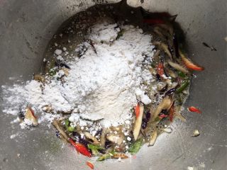 茄子青椒鸡蛋饼的做法步骤：6