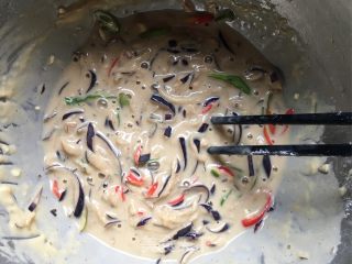 茄子青椒鸡蛋饼的做法步骤：7
