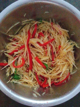 土豆丝口袋饼的做法步骤：7