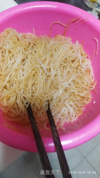 炒米粉的做法步骤：2