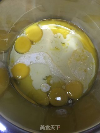 十寸戚风蛋糕的做法步骤：2